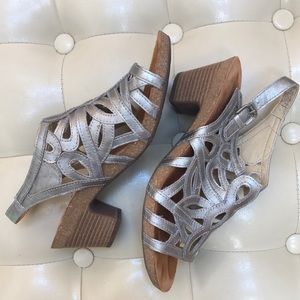 Josef Seibel genuine leather sandal, size 38 USA 7.5-8